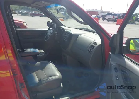 2002 Ford Escape Xlt from USA, damaged, VIN 1FMCU04122KD01182